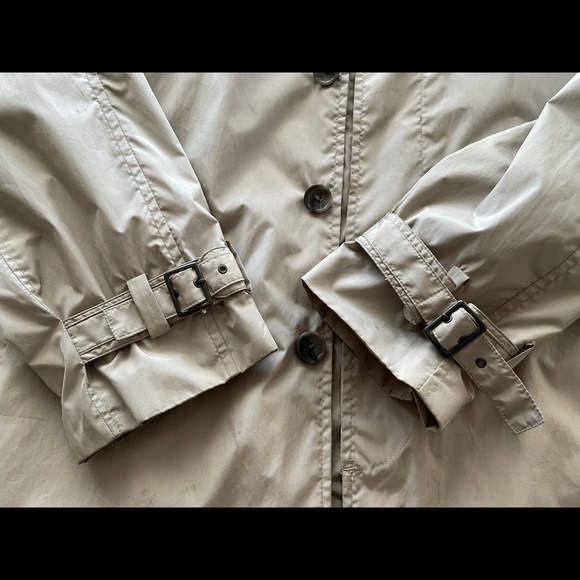 Beautiful Tahari Tech James Bond raincoat - Picture 9 of 12